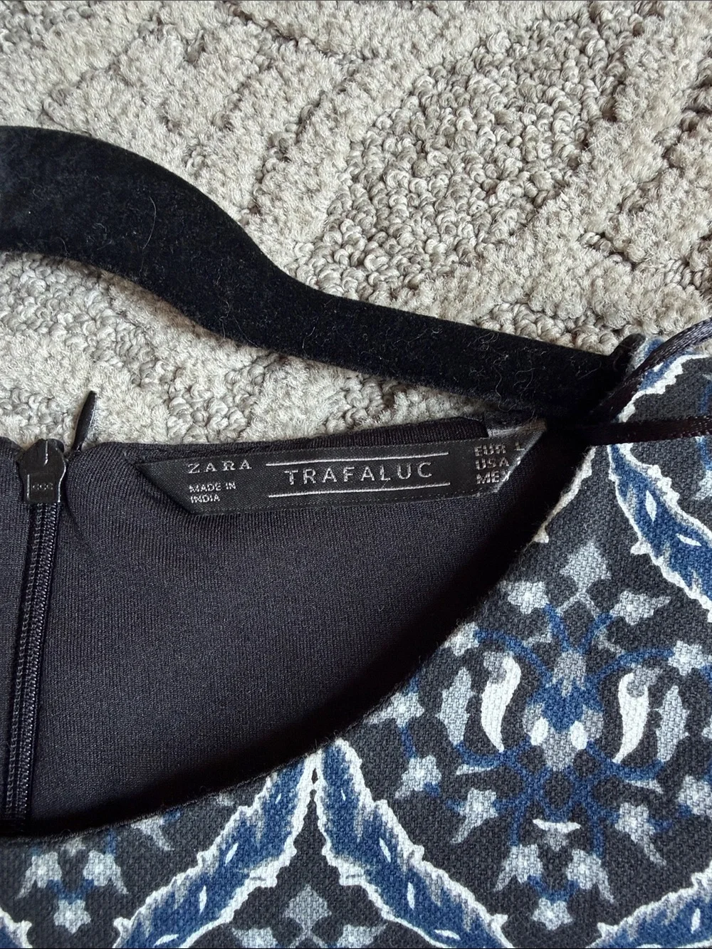 NWT Zara Navy and White Long-Sleeve Patterned Dress